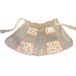 #5724 Womens Pink Floral Half Hostess Apron With Pockets